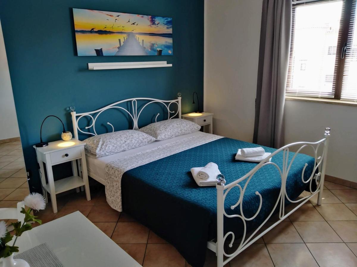 Guesthouse Mila Ровинь Экстерьер фото