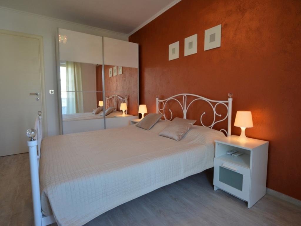 Guesthouse Mila Ровинь Экстерьер фото