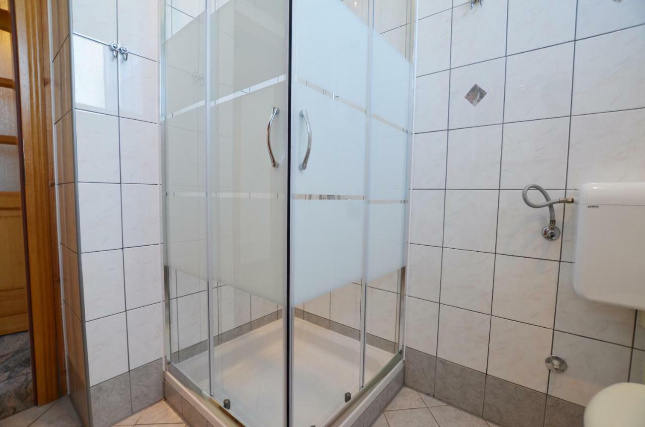 Guesthouse Mila Ровинь Экстерьер фото
